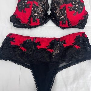 Victoria Secret Matching Bra/Panty Set